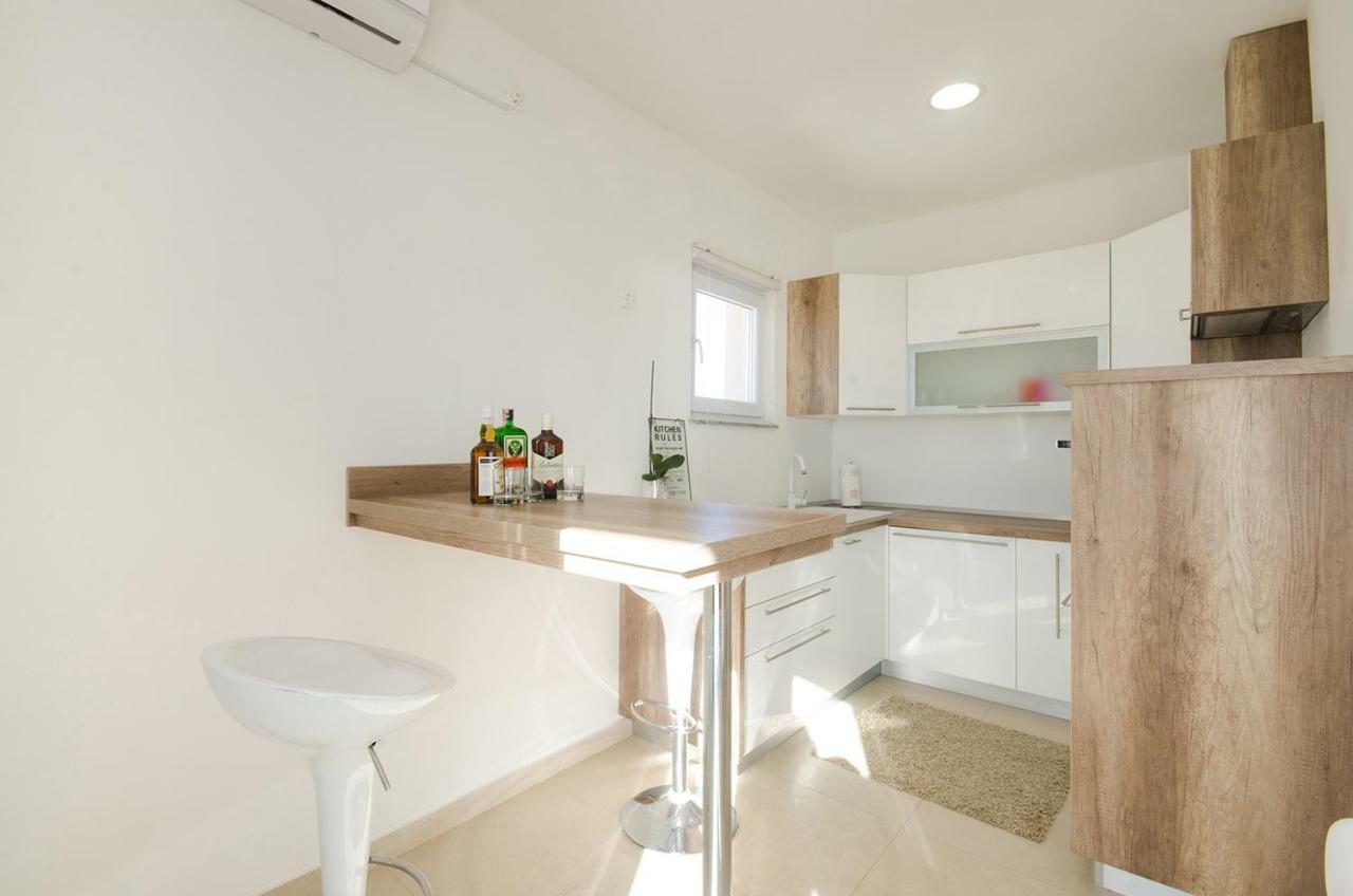 Apartman Korina Sukošan المظهر الخارجي الصورة